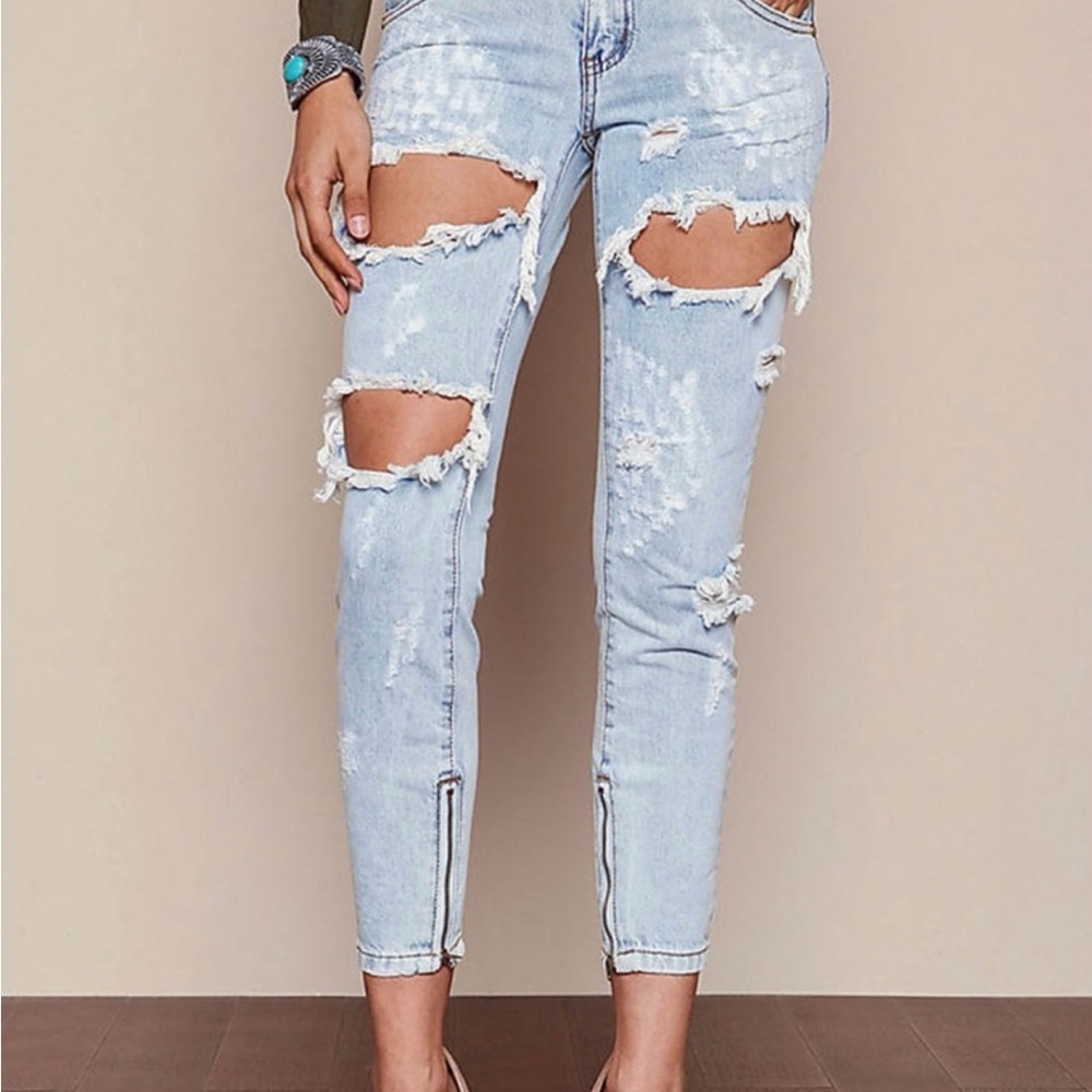 One Teaspoon Light Blue Distressed Cropped Jeans